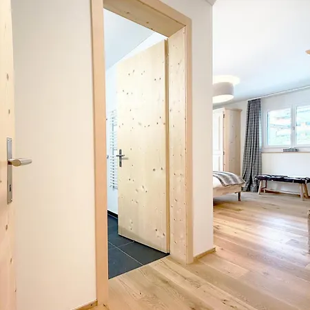 Business 1-4 Guests Appartement Klosters
